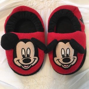 Disney Mickey Mouse Slippers (Toddler 7-8)